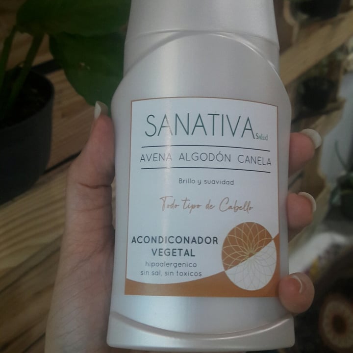 photo of Sanativa Acondicionador Avena Algodón Canela shared by @paoberrio on  30 Nov 2021 - review