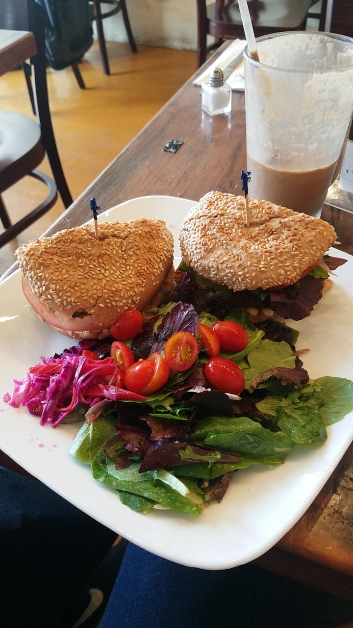review photo of Viva Vegan Burger,cake, and burrito shared by @roguebunni on 06 Apr 2018 - review