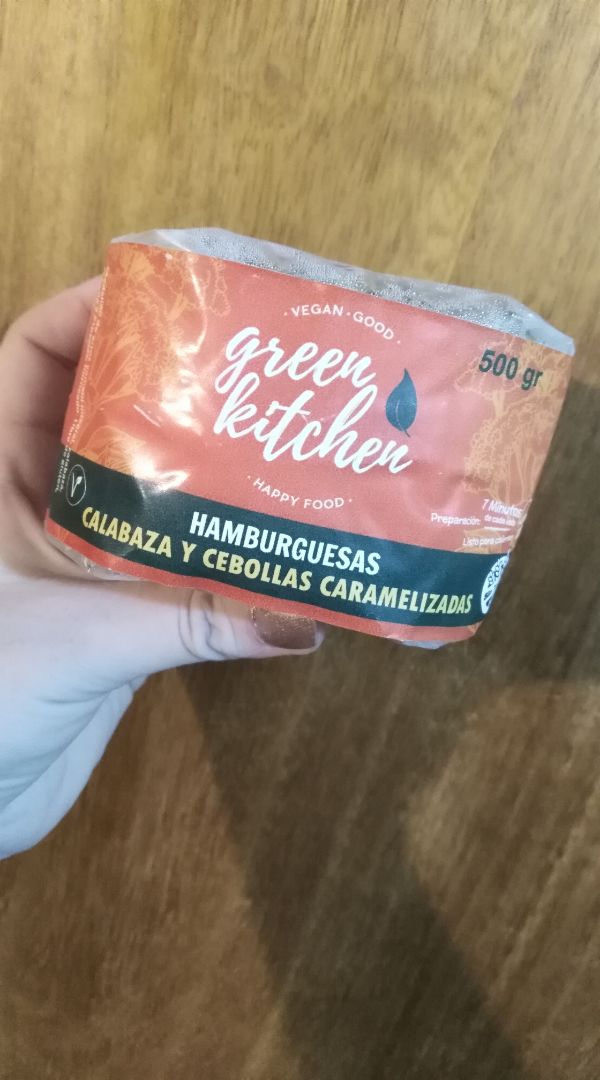 photo of Green kitchen Hamburguesas calabaza y cebolla caramelizada shared by @sofidamelio on  02 Mar 2020 - review