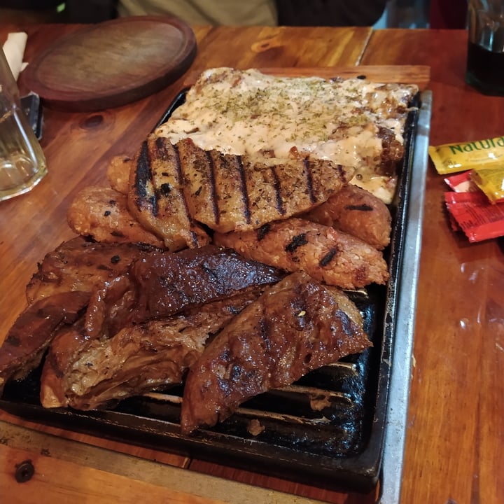 photo of La Reverde Parrillita Vegana Parrillada vegana completa shared by @milekuzab on  02 Apr 2021 - review