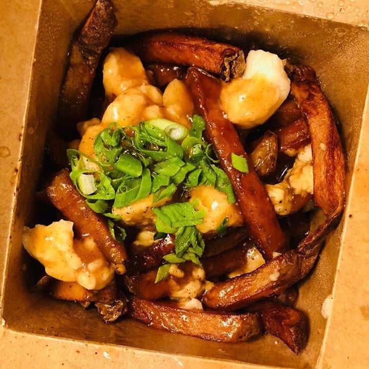 photo of Maynard Poutine shared by @missnarciss on  03 Nov 2020 - review