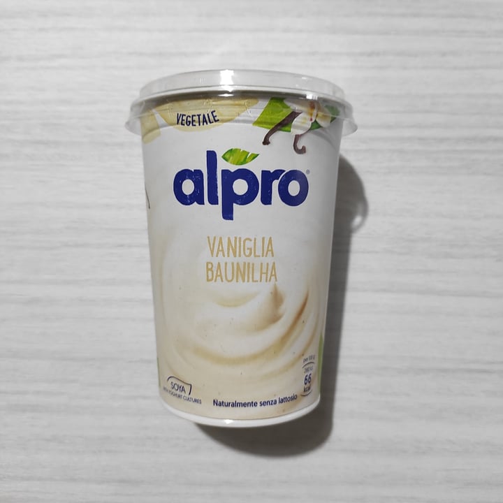 photo of Alpro Vaniglia Baunilha Yogurt shared by @daniela94 on  18 Apr 2022 - review
