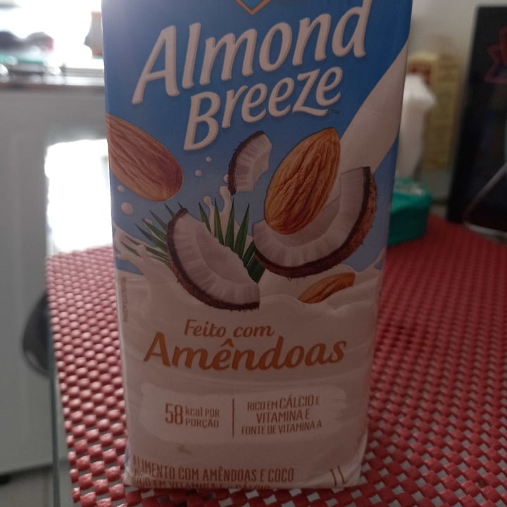 review photo of Blue Diamond Almond breeze amêndoa e coco shared by @jessivet on 19 May 2022 - review