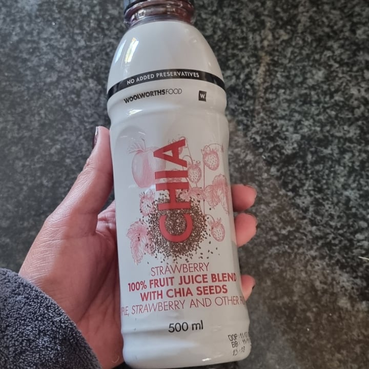 photo of Woolworths Food Strawberry 🍓 Juice Blend with Chia Seeds shared by @sunshineyum on  06 Sep 2022 - review