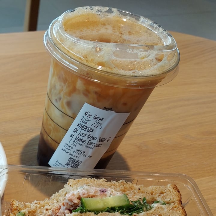 photo of Starbucks Oat Shaken Iced Espresso shared by @skito1987 on  26 Jul 2022 - review