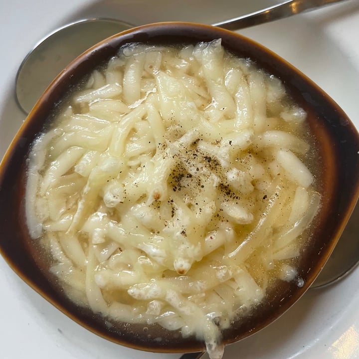 photo of Delice & Sarrasin French onion soup shared by @mariannaniero on  19 Sep 2021 - review