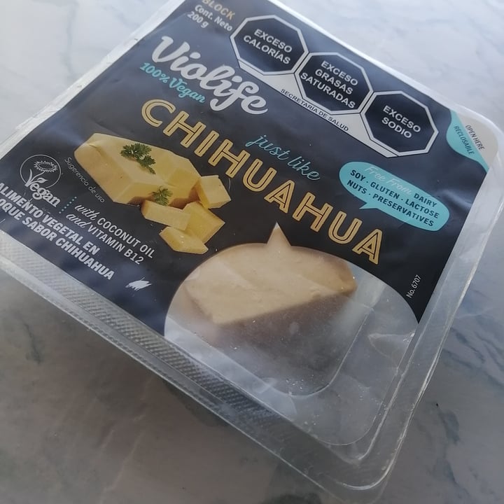 photo of Violife Queso chihuahua shared by @teodoroc on  13 Oct 2022 - review