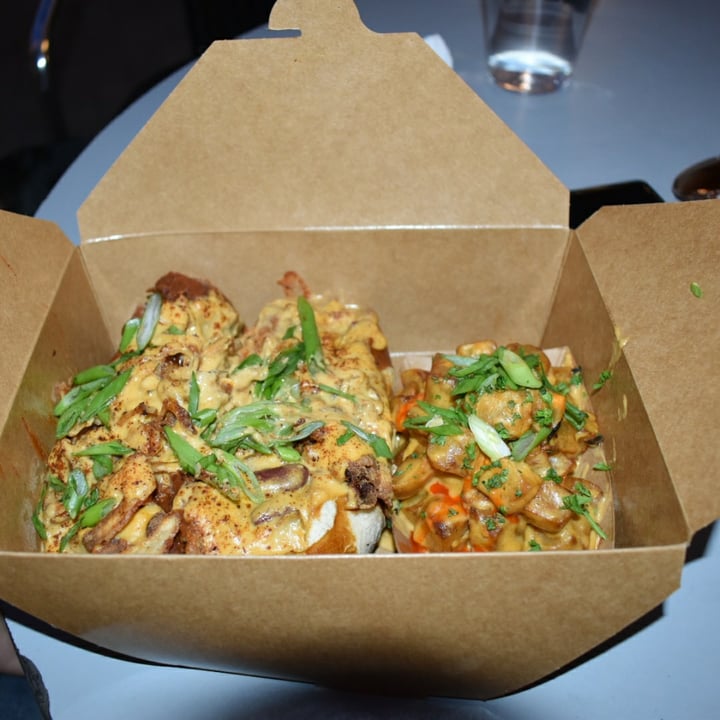 review photo of Dharma Southern Kitchen: Tampa Heirloom T.L.T & Hillbilly Chili Dawgs shared by @cynt on 27 Jun 2020 - review