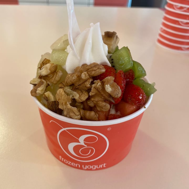 photo of Emilys Vegan Frozen Yoghurt shared by @connychiwa on  04 Jul 2020 - review