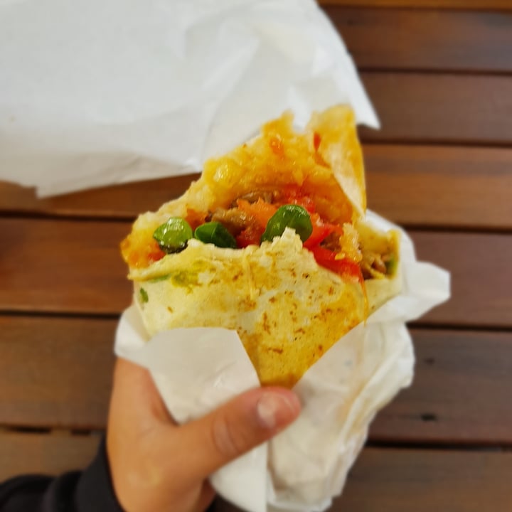 review photo of il Pozzo Cafe Breakfast VEGAN Wrap shared by @callanf08 on 07 Jul 2020 - review