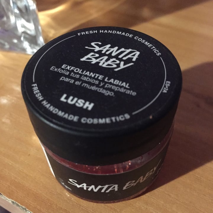 photo of LUSH Fresh Handmade Cosmetics Bubblegum Exfoliante Labial shared by @sfernandezvar on  16 Apr 2020 - review