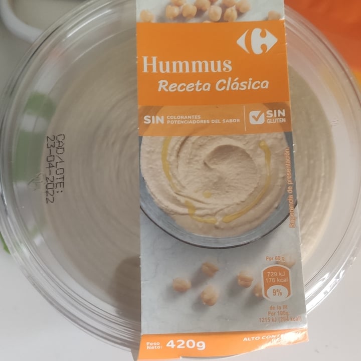 photo of Carrefour Hummus Receta Clásica shared by @sandravegan18 on  22 Apr 2022 - review