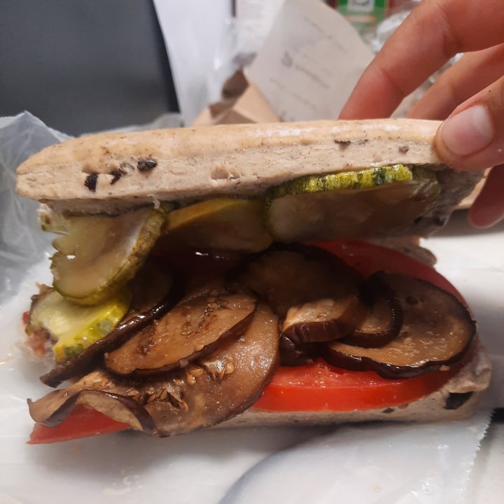 review photo of Casa nostra Sándwich El Barca shared by @china1312 on 10 Feb 2022 - review