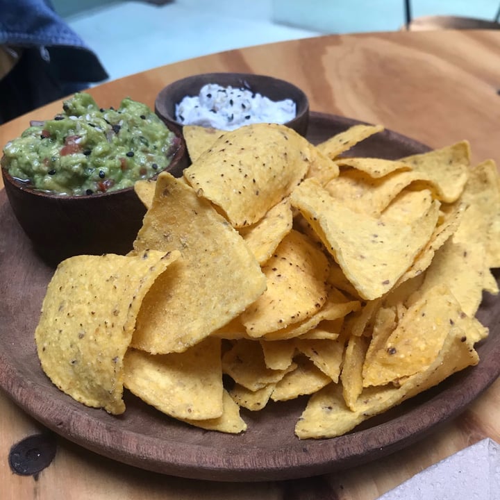 photo of MOLA Nachos shared by @camibrazuna on  19 Apr 2021 - review