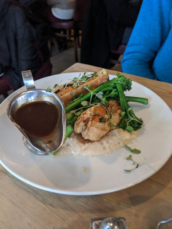 photo of Bill's Welwyn Garden City Restaurant Carrot, Cashew Nut And Mushroom Wellington shared by @annaefenton on  05 Jan 2020 - review