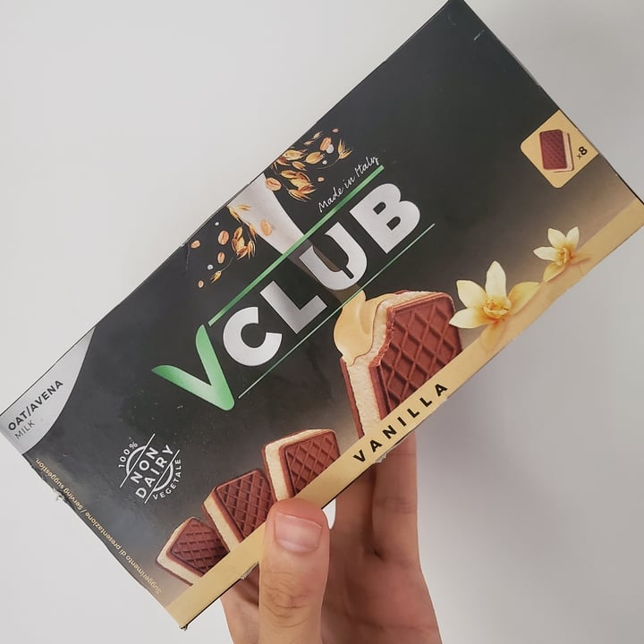 photo of VClub Sandwich Helado de Vainilla shared by @gmm on  12 Oct 2021 - review