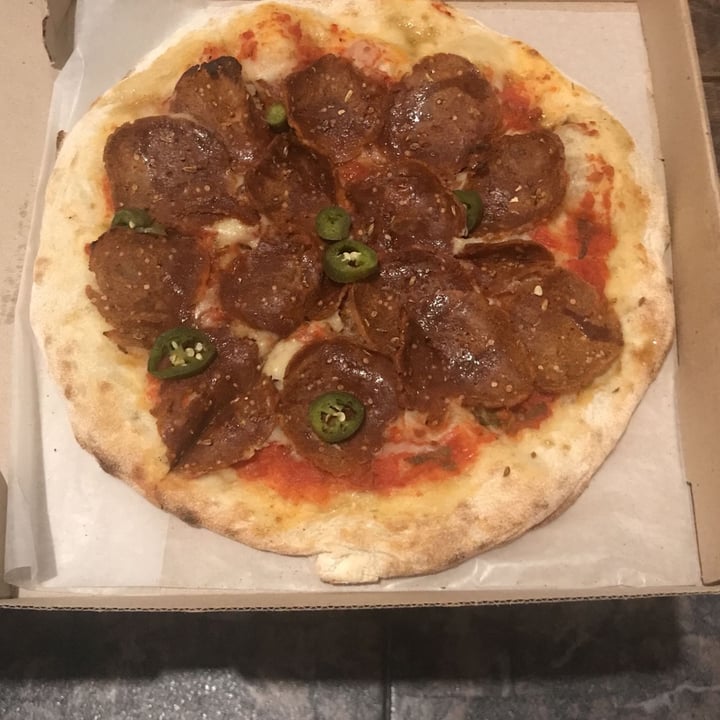 photo of Crisana Plant Based Pizza pepperoni shared by @caro-serrano on  08 Dec 2022 - review