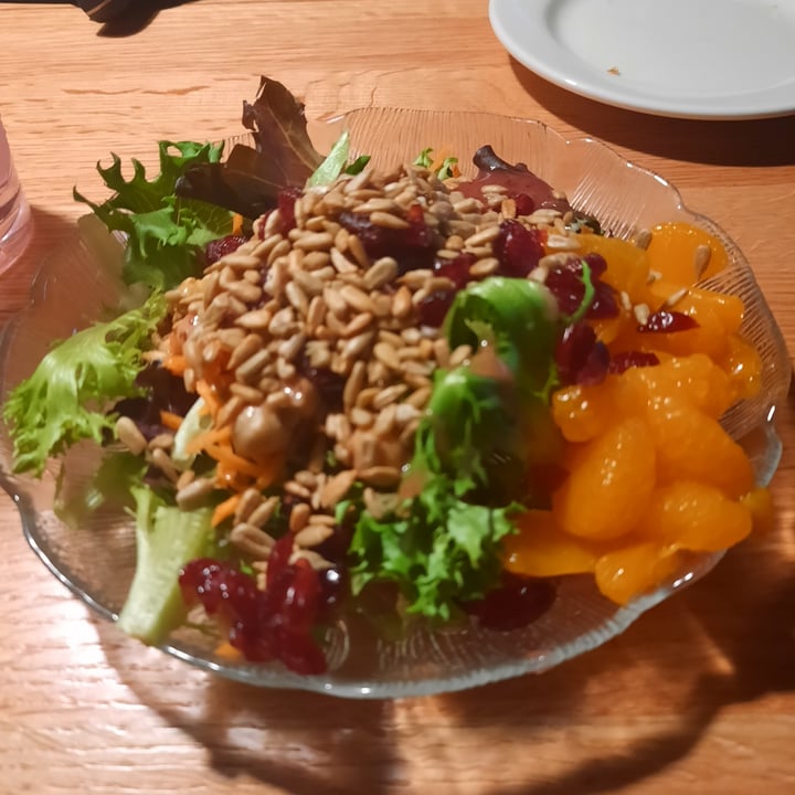 review photo of Cattleman's Roadhouse Salad shared by @bellabunny on 05 Dec 2021 - review