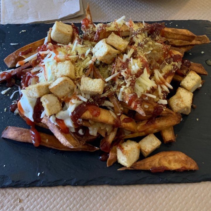 photo of Veggie Penguin Batatas Locas shared by @pakote on  12 Apr 2020 - review