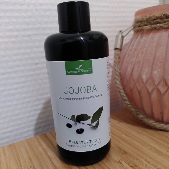 photo of La Compagnie des Sens Huile de Jojoba shared by @phanieb44 on  16 Jan 2022 - review