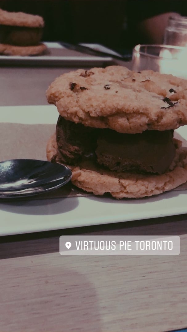 photo of Virtuous Pie Ice Cream Sandwich shared by @kaylacoombs on  02 Apr 2020 - review
