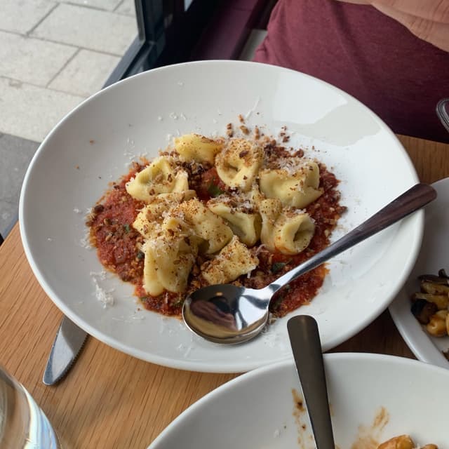 「Ravioli Pomodoro」の料理の写真