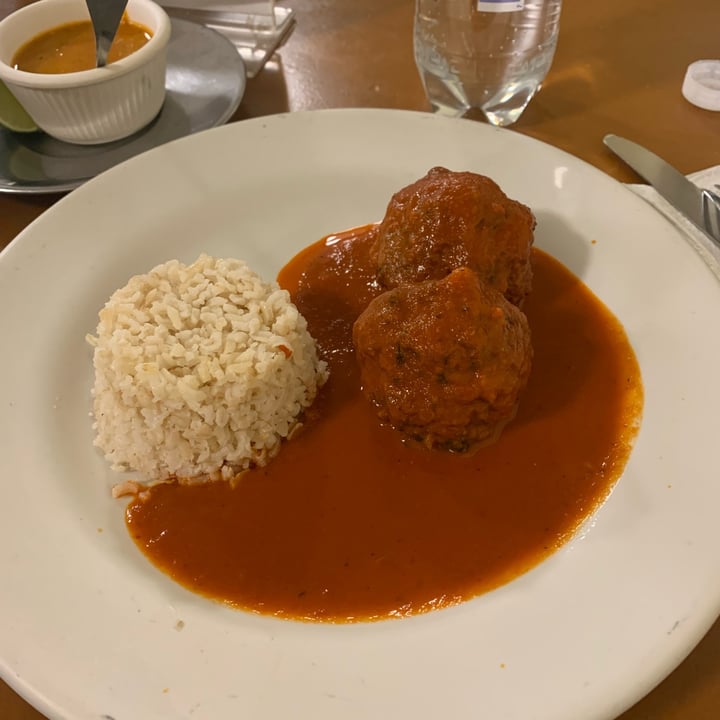 photo of Yug Vegetariano Albóndigas de verduras shared by @nancy on  11 Apr 2022 - review