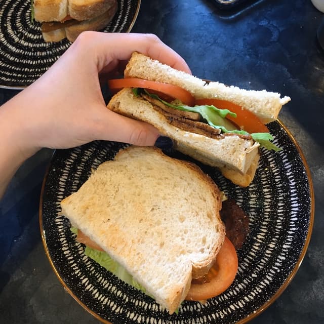 菜肴“BLT”的照片