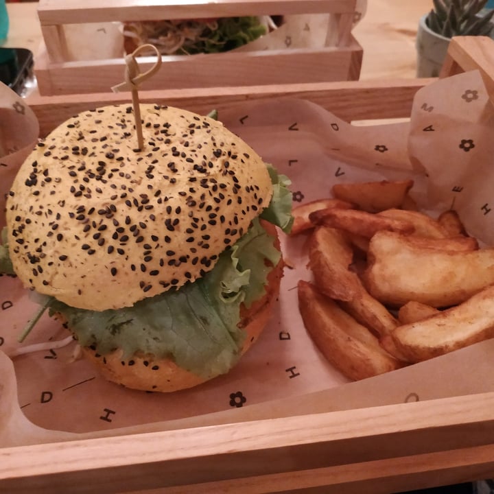 photo of Flower Burger Spicy cecio shared by @niniane on  04 Jun 2022 - review