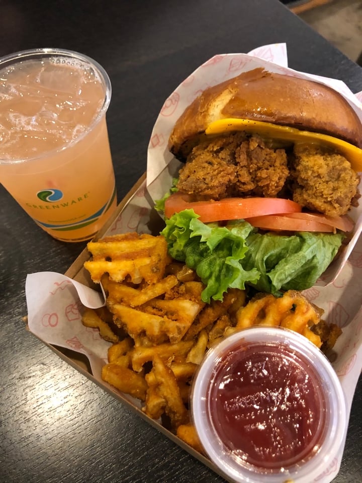 photo of Eat Love Bee Free Sandwich shared by @happyharo on  21 Feb 2020 - review