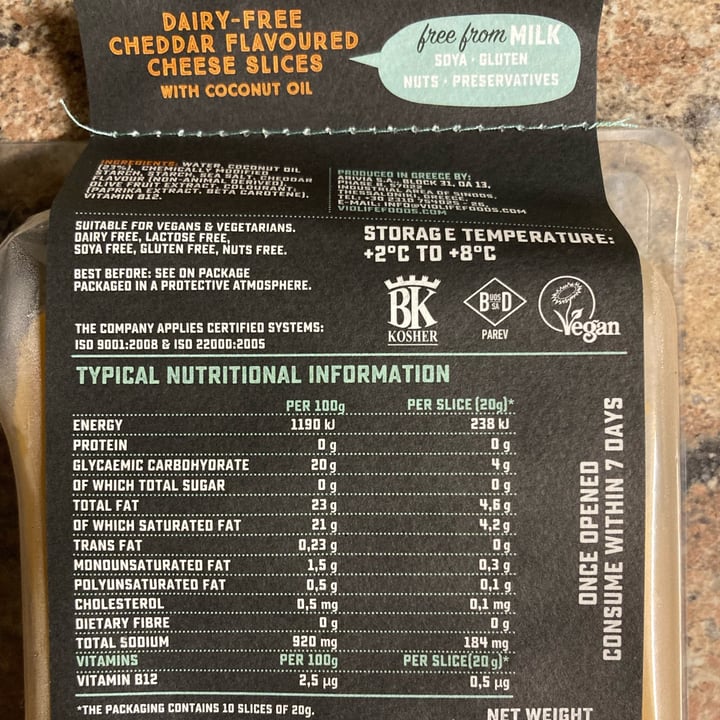 photo of Violife Cheddar Slices shared by @garethlawrence on  14 Oct 2021 - review