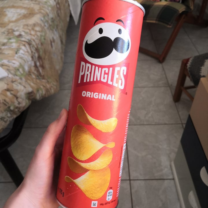 review photo of Pringles Original shared by @ariukexo on 25 Aug 2022 - review