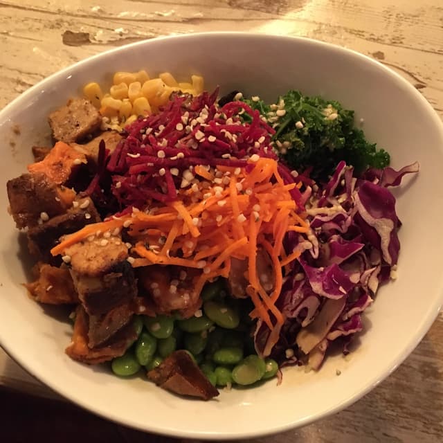 「The Big Yum Bowl」の料理の写真