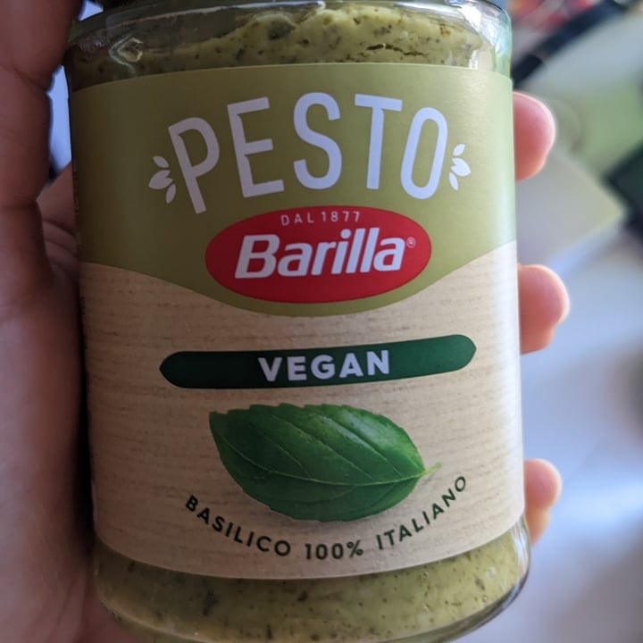 photo of Barilla Pesto Basilico Vegan shared by @serelop on  07 Jul 2022 - review
