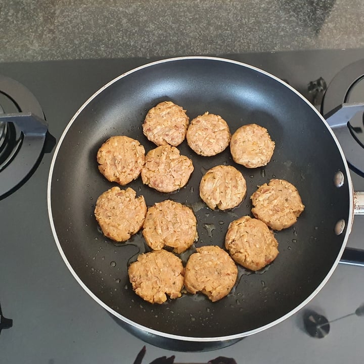 photo of Woolworths Food Roasted Sweet Potato And Chickpea Bites shared by @rozaanfichardt on  16 Oct 2020 - review