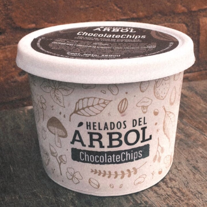 review photo of Helados del Árbol Chocolatechips shared by @hannavila on 21 Jul 2020 - review