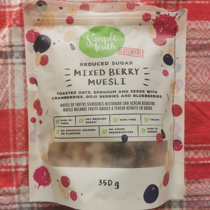 photo of Simple Truth Mixed Berry Muesli shared by @rahh108 on  17 Sep 2021 - review