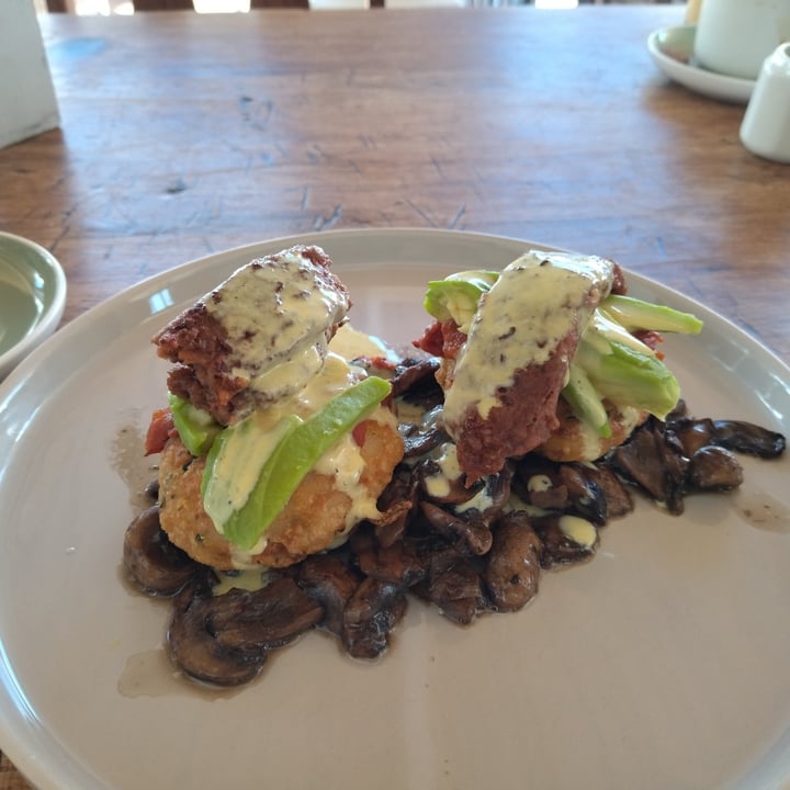 photo of The Melkbos Kitchen Vegan Benedict shared by @jesscaga on  05 Apr 2021 - review