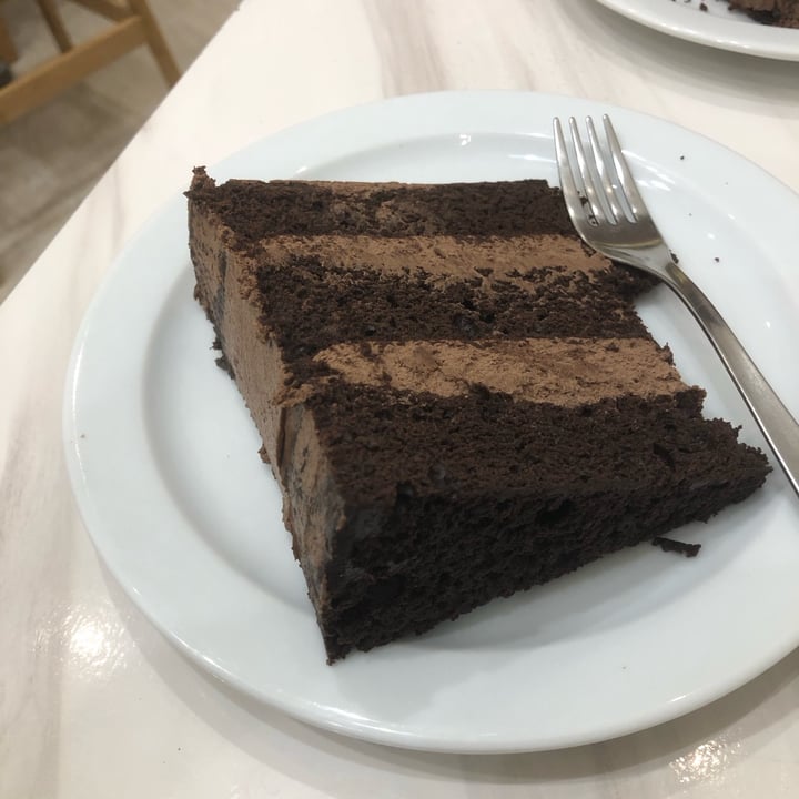 review photo of 2Hearts Bakery Devil Cake shared by @salvatore on 03 Nov 2022 - review