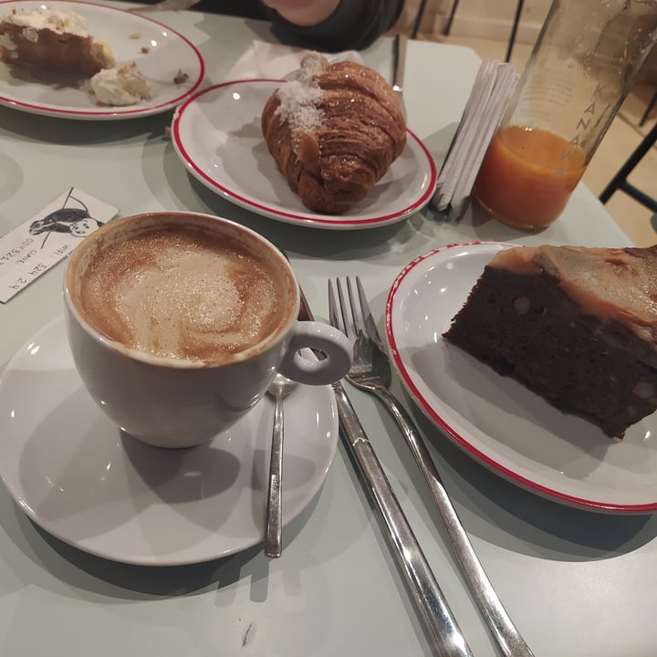 review photo of Gordo Vegano Doble Capuccino shared by @veganoporaccidente on 11 May 2022 - review