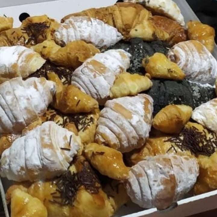photo of Santoni - When Food is the Solution Chocolate Croissant shared by @marmotavegancone on  20 Feb 2022 - review