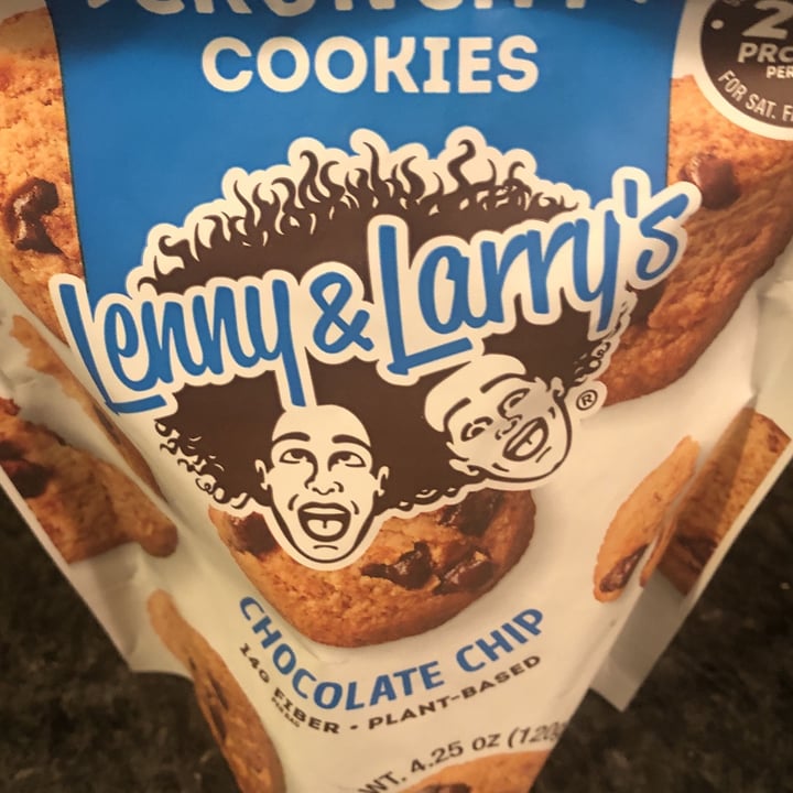 photo of Lenny & Larry’s The Complete Crunchy Cookies Chocolate Chip shared by @veganjordan1 on  15 Oct 2022 - review