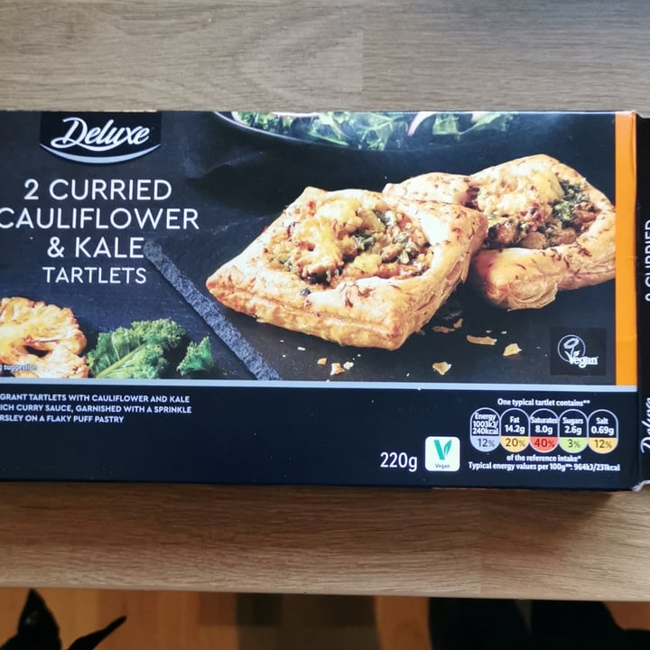 review photo of Vemondo Deluxe curried cauliflower And Kale Tart shared by @marieco on 05 Mar 2022 - review