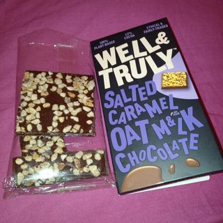 photo of Well & Truly Salted Caramel Oat M&lk Chocolate shared by @supersupergirl on  29 Jan 2022 - review