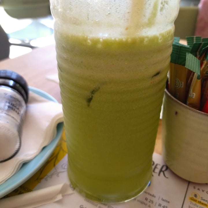 photo of Lexi's Healthy Eatery Fresh Mint Juice shared by @jesscaga on  06 Jun 2021 - review