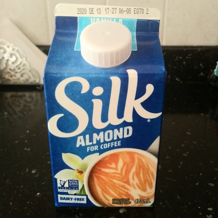 photo of Silk Vanilla Almond for Coffee shared by @practicallyvegan on  07 Oct 2020 - review