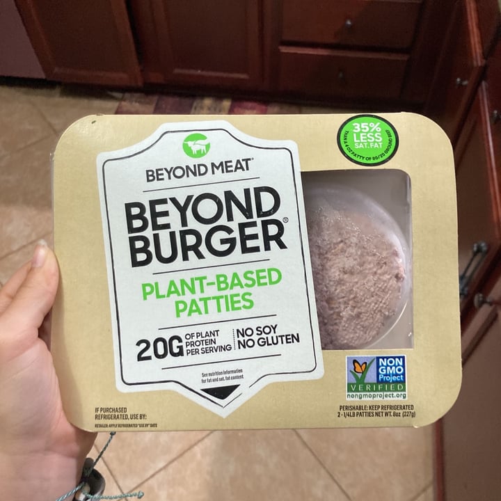 review photo of Beyond Meat Beyond Burger Plant-Based Patties shared by @asheleycandy on 02 Apr 2021 - review