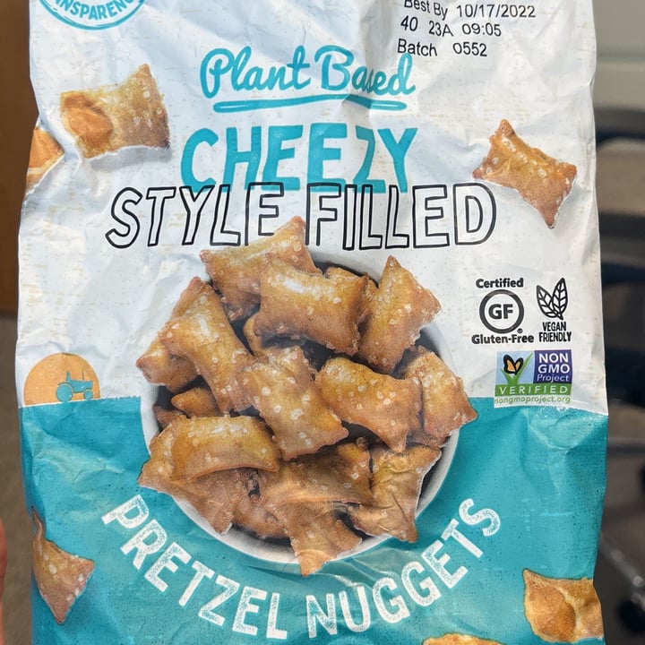 review photo of Quinn Snacks Plant Based Cheezy Style Filled Pretzel Nuggets shared by @parifairie on 14 Jun 2022 - review