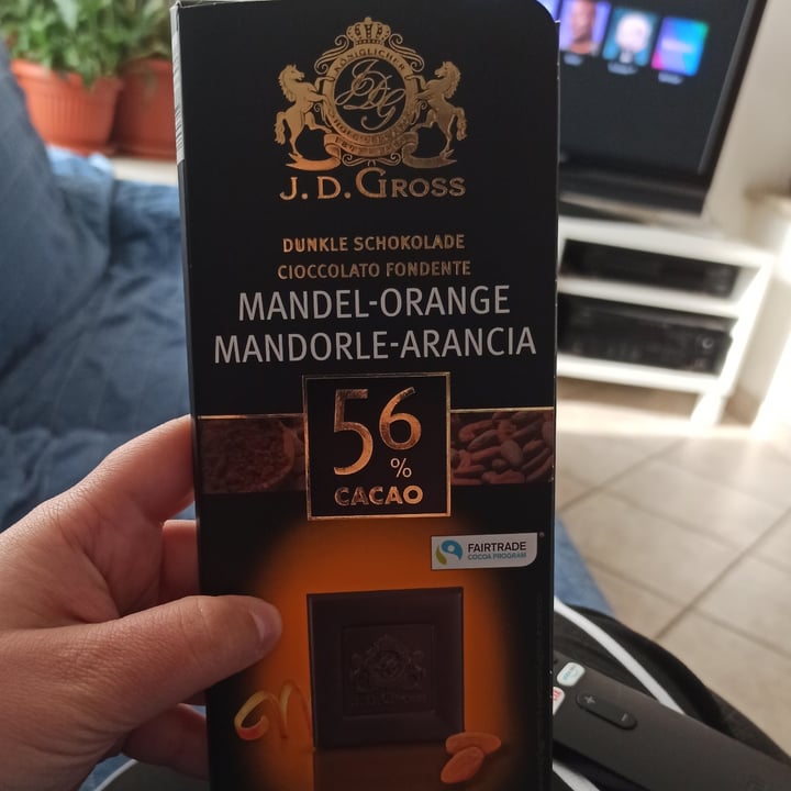 photo of J. D. Gross Almond & Orange 56% cacao shared by @camillavergani on  06 Apr 2022 - review