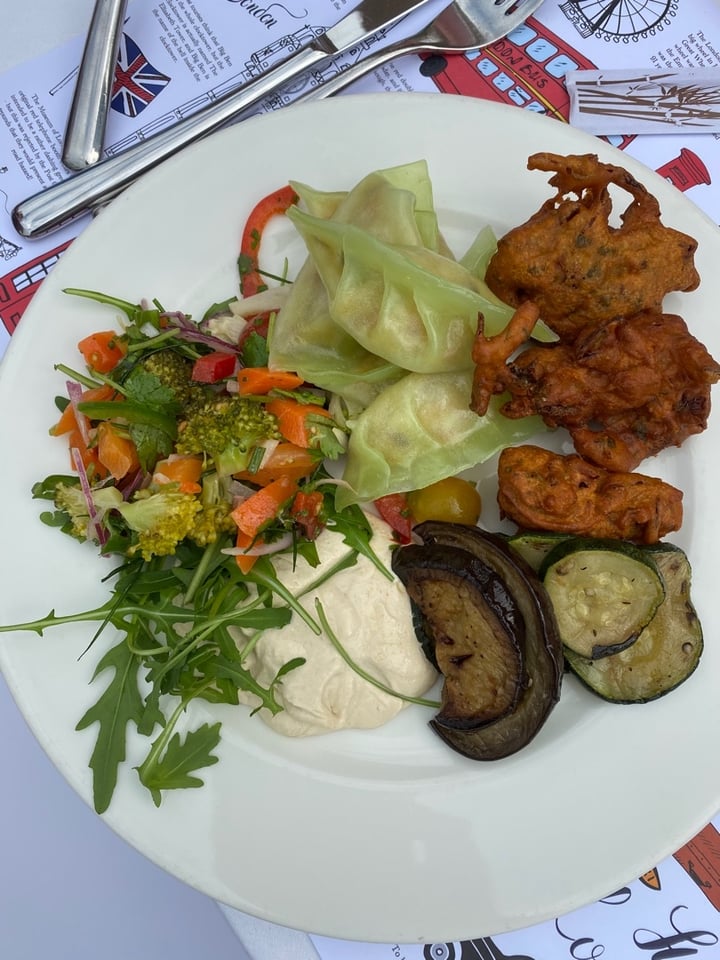 review photo of The Ritz-Carlton, Dubai London Social Brunch shared by @sharoneshmade on 27 Jan 2020 - review